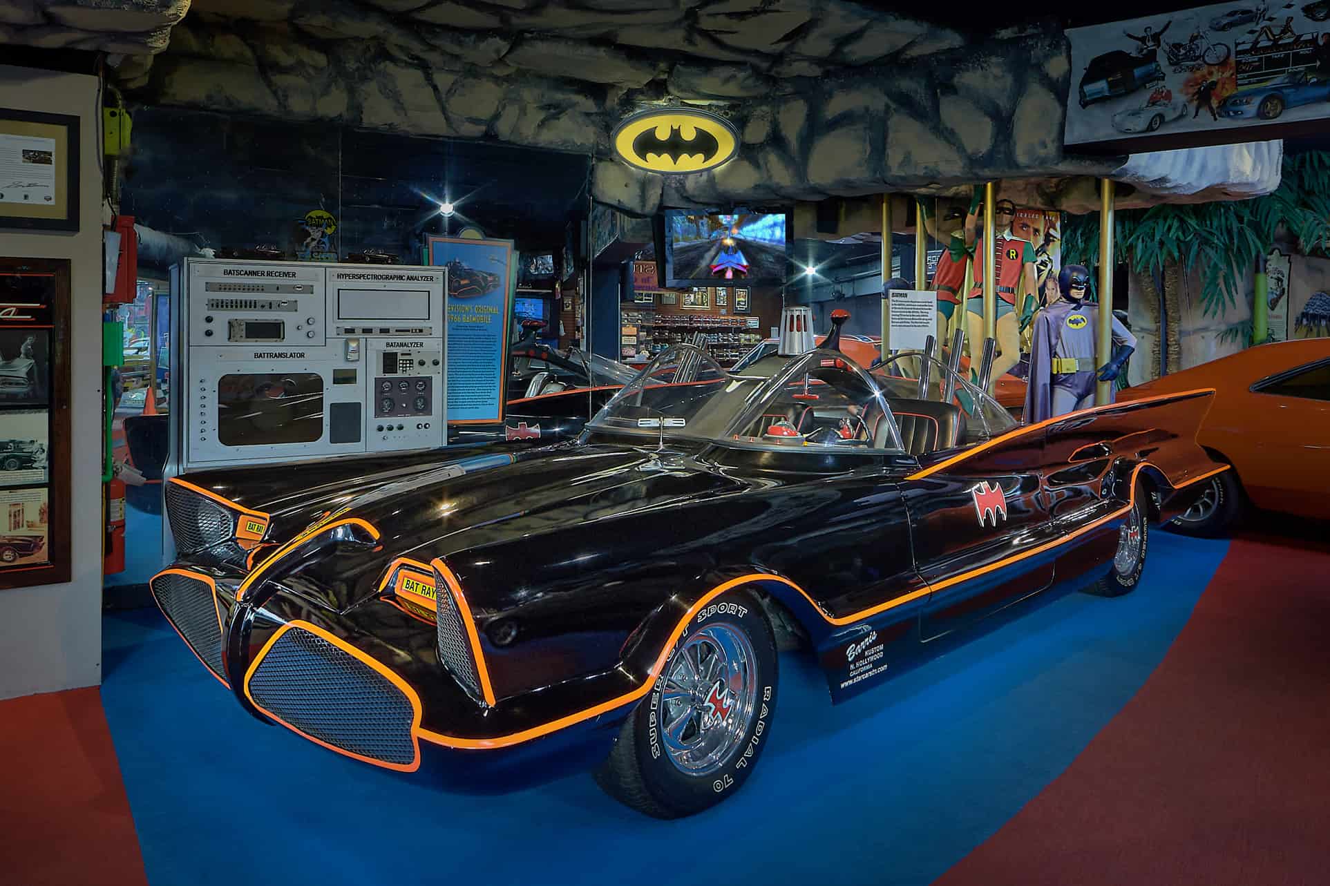 Thespian manager Grit 1966 Original Batmobile | Hollywood Star Cars Museum